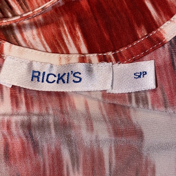 Ricki’s | Woman’s Cowl Neck Sleeveless Top - Size Small - Picture 4 of 5